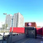 A Metro Matta Fantasilandia, Empresas, Familias 8